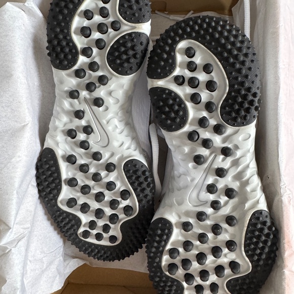 Nike Alpha Huarache Elite 4 TF Low Black White Platinum Women Size 7 Worn 2x - Picture 2 of 15